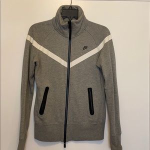 Nike zip up sweatshirt